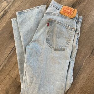 Levi's women’s Straight Jeans in Light Blue.